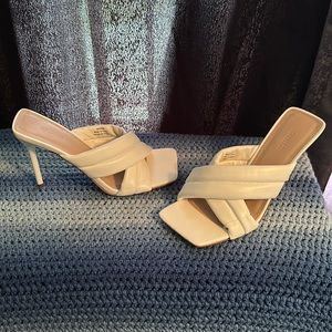 Forever 21 SZ8 Sandals